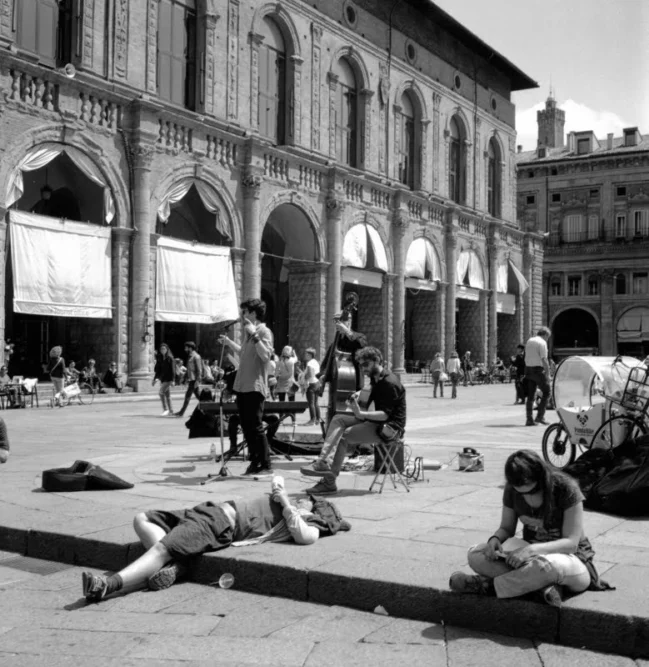 23_00004_NikMusicians-1